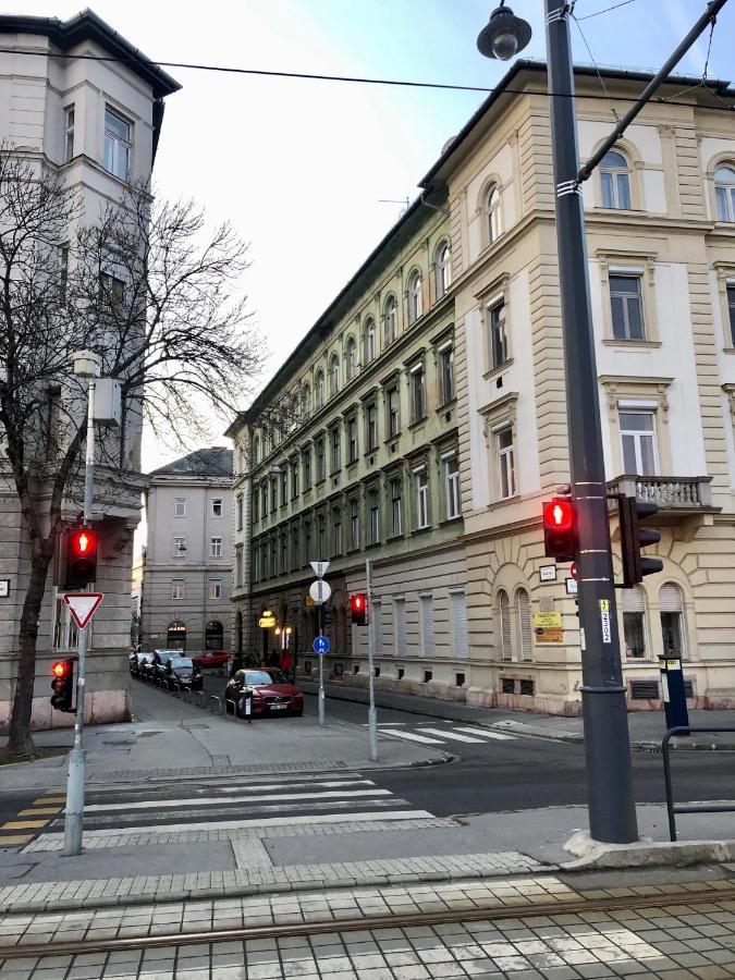 Buda Boutique Apartment Budapest Esterno foto