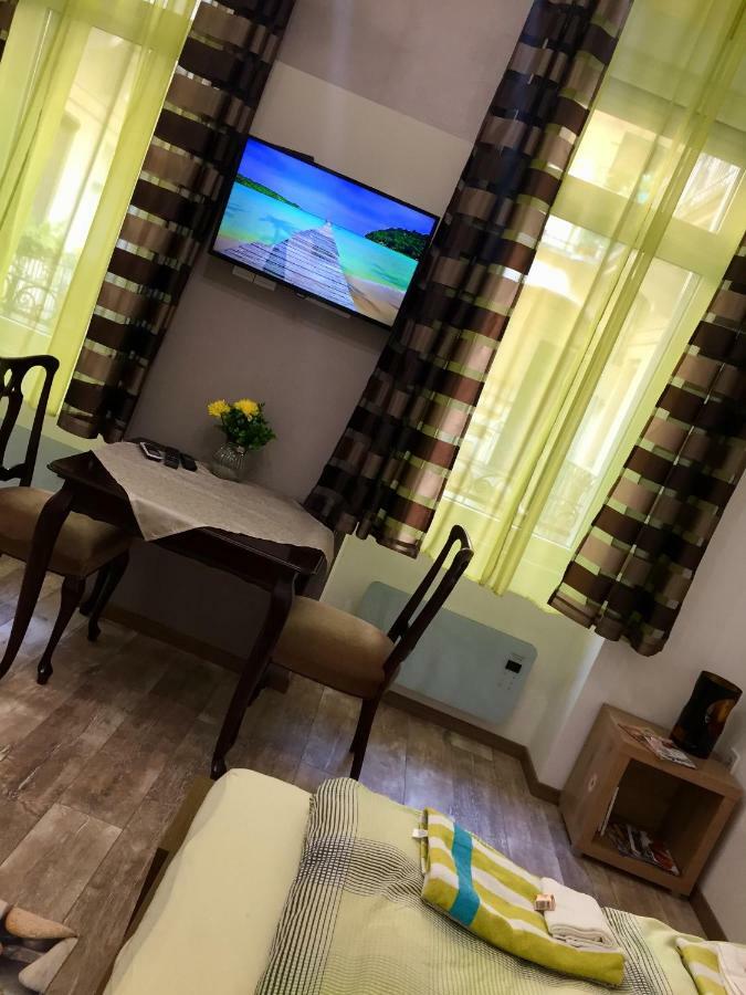 Buda Boutique Apartment Budapest Esterno foto